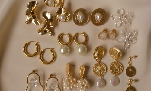 ¿Por qué comprar aretes al por mayor de China en línea?